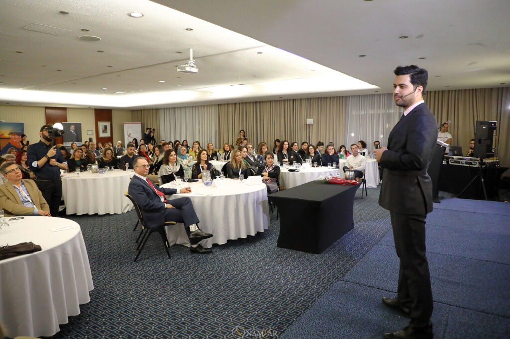 Participants attending NLP and work psychology training session in Toronto